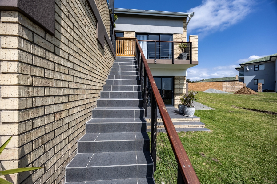 4 Bedroom Property for Sale in Four Seasons Eastern Cape